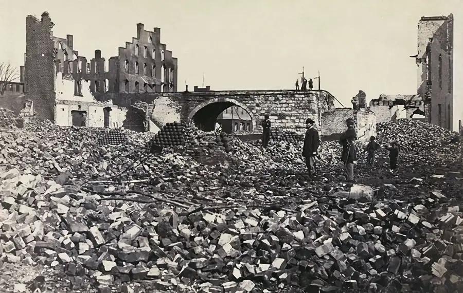 Richmond-Virginia after surrender during the Civil War - 1865