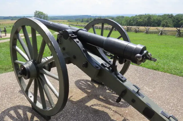 28mm American Civil War  Whitworth  Artillery piece. 